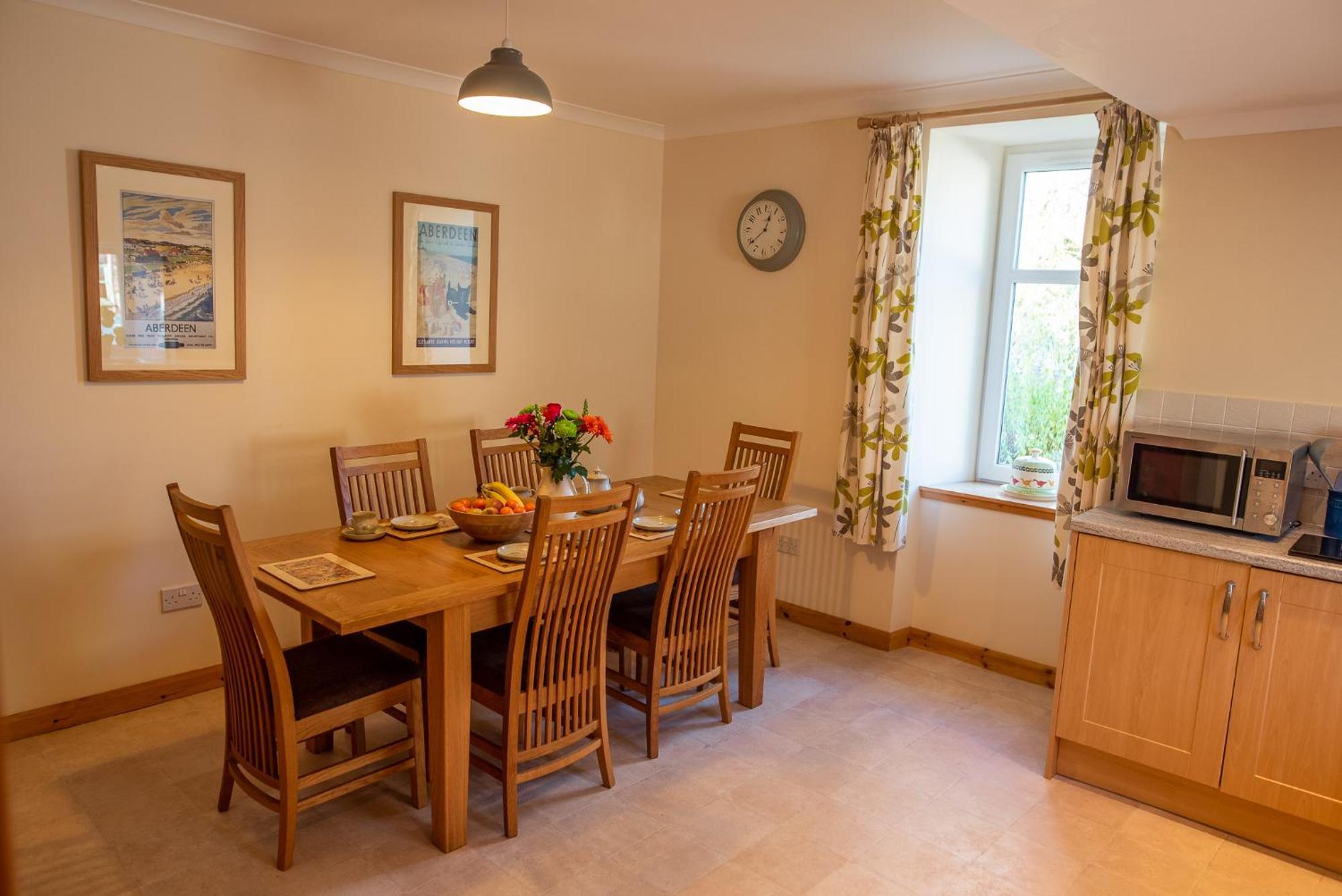 Hillside Cottage Абърдийн Екстериор снимка